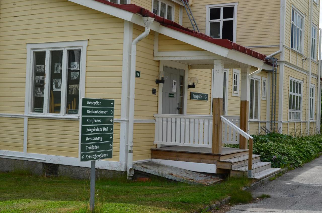 Soergardens Logi Bed & Breakfast Harnosand Exterior photo